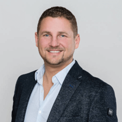 andreas hakkens
